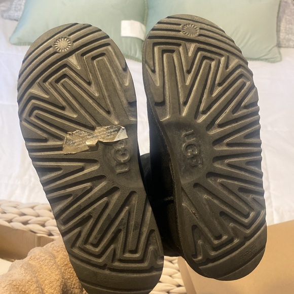 Deal‼️ - Picture 2 of 5